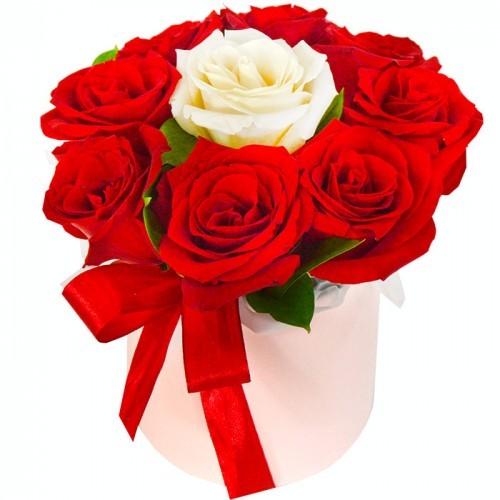 Букет цветов "Шляпная коробка Яркая любовь" Букет цветов "Шляпная коробка Яркая любовь"